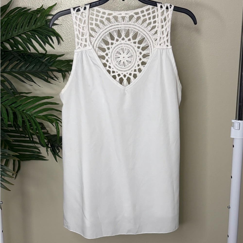 White Crochet Lace Back Sleeveless Tank Top Women’s Medium